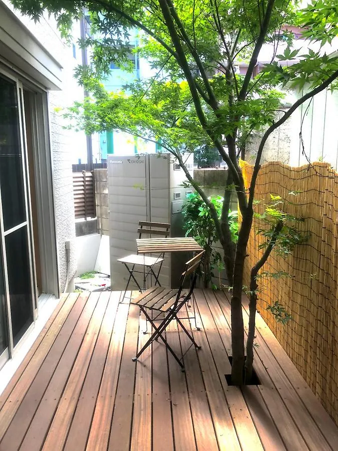 Guest house Tokyo Art House Hotel